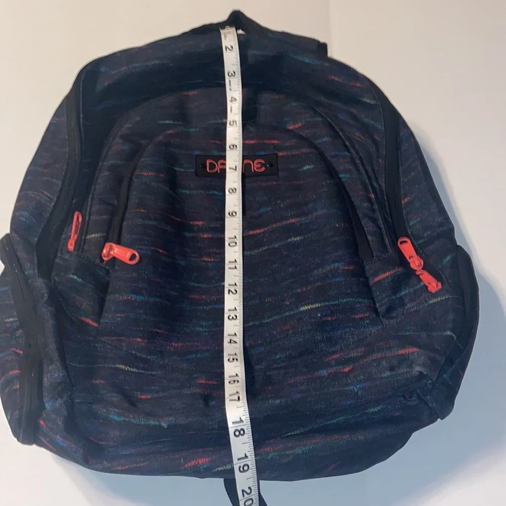 Dakine backpack in great condition